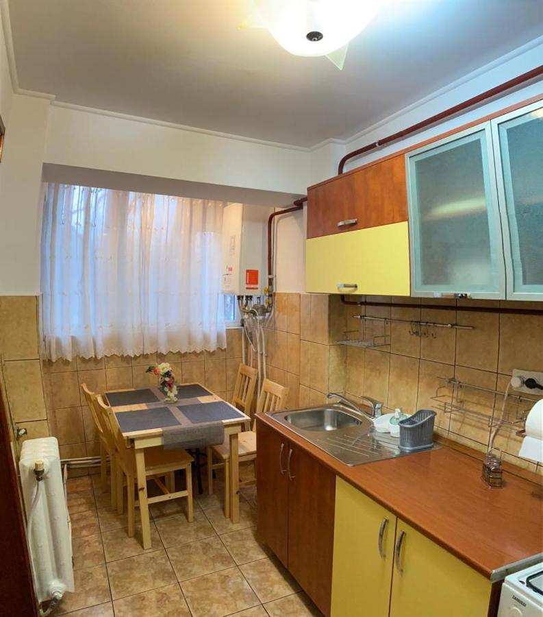 Zorilor Apartment ซูชาวา ภายนอก รูปภาพ