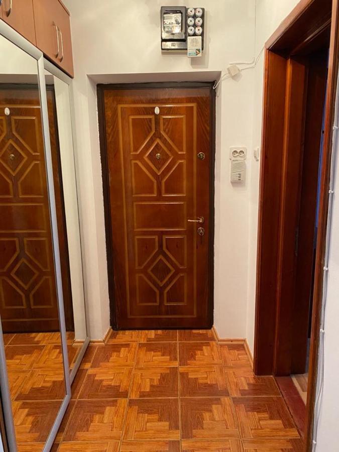 Zorilor Apartment ซูชาวา ภายนอก รูปภาพ