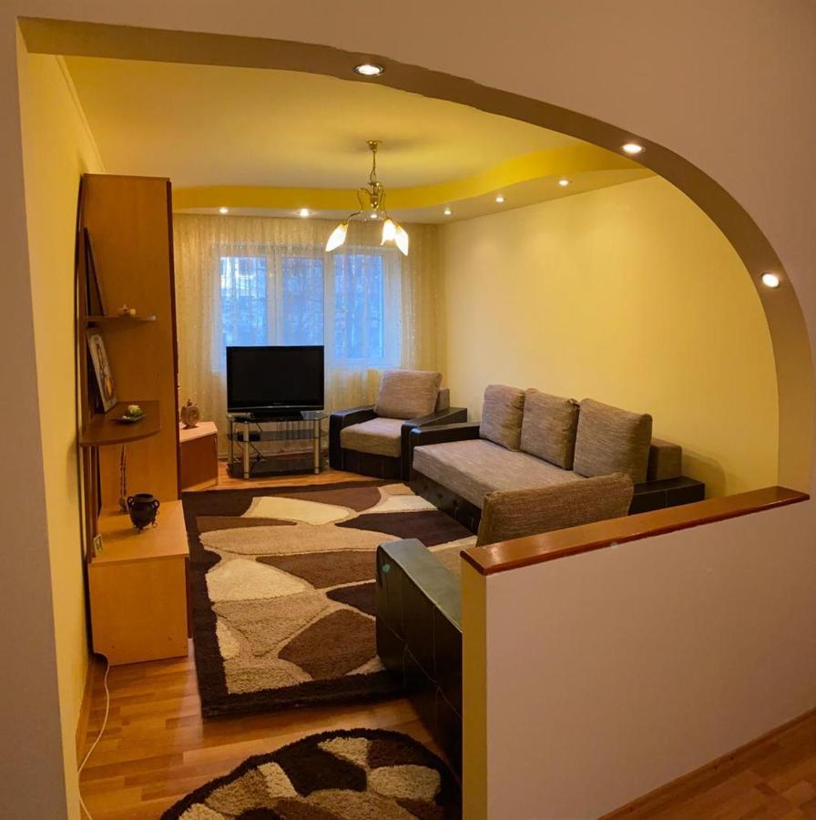 Zorilor Apartment ซูชาวา ภายนอก รูปภาพ