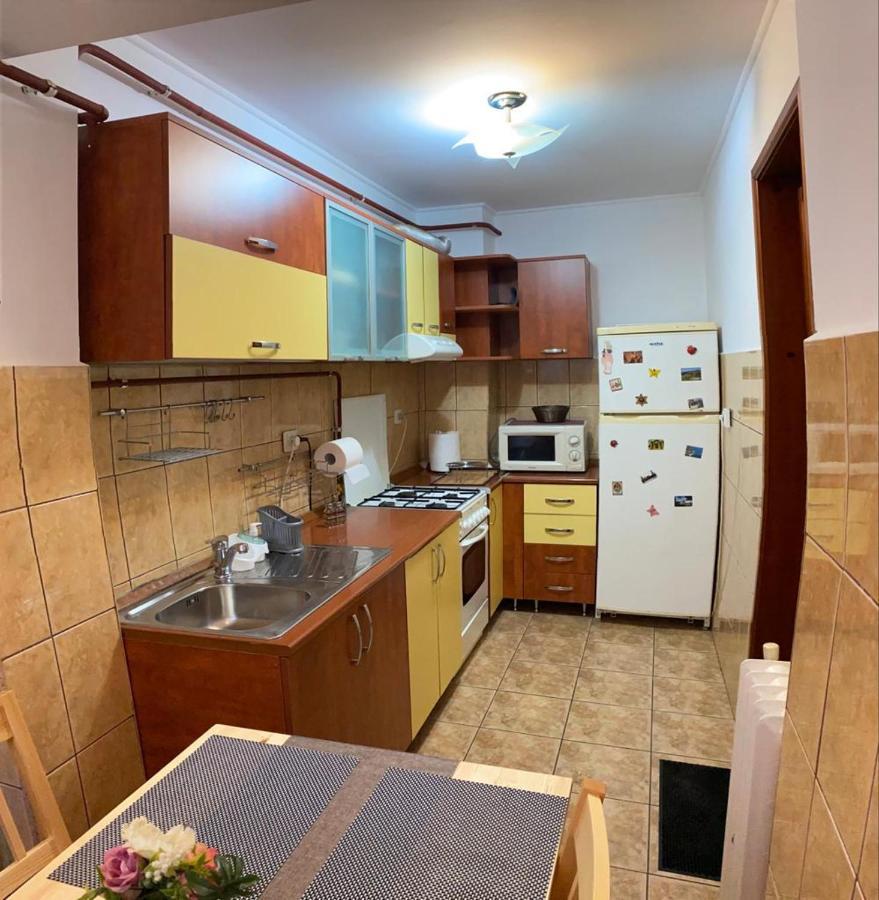Zorilor Apartment ซูชาวา ภายนอก รูปภาพ