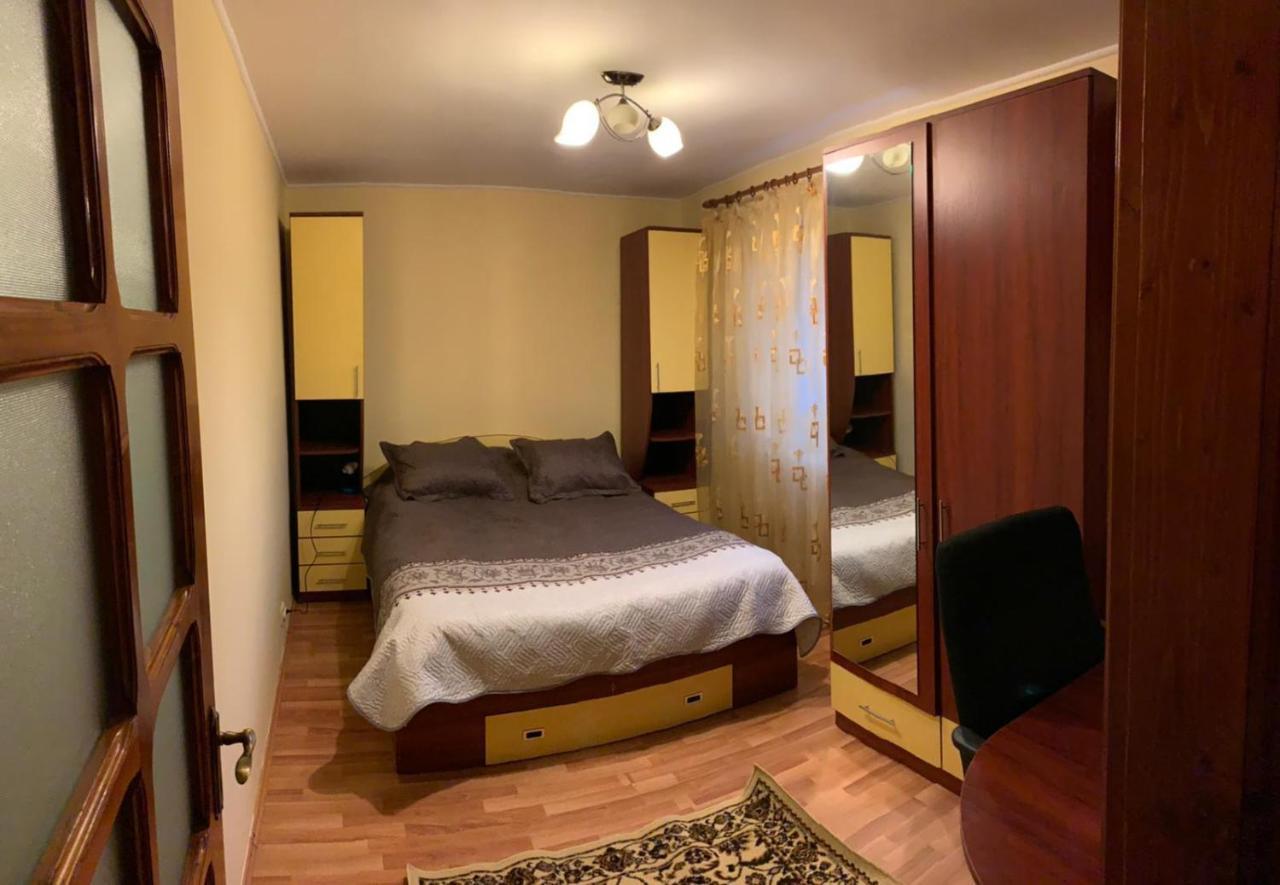 Zorilor Apartment ซูชาวา ภายนอก รูปภาพ